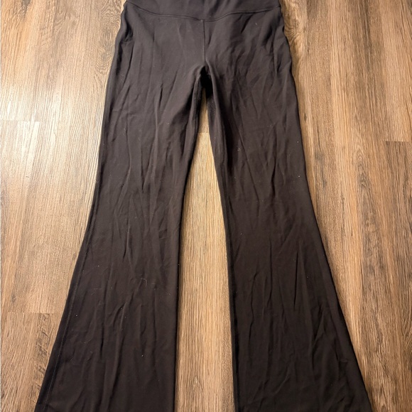 Lululemon Groove Nulu HR Black Flared Leggings - Picture 4 of 8